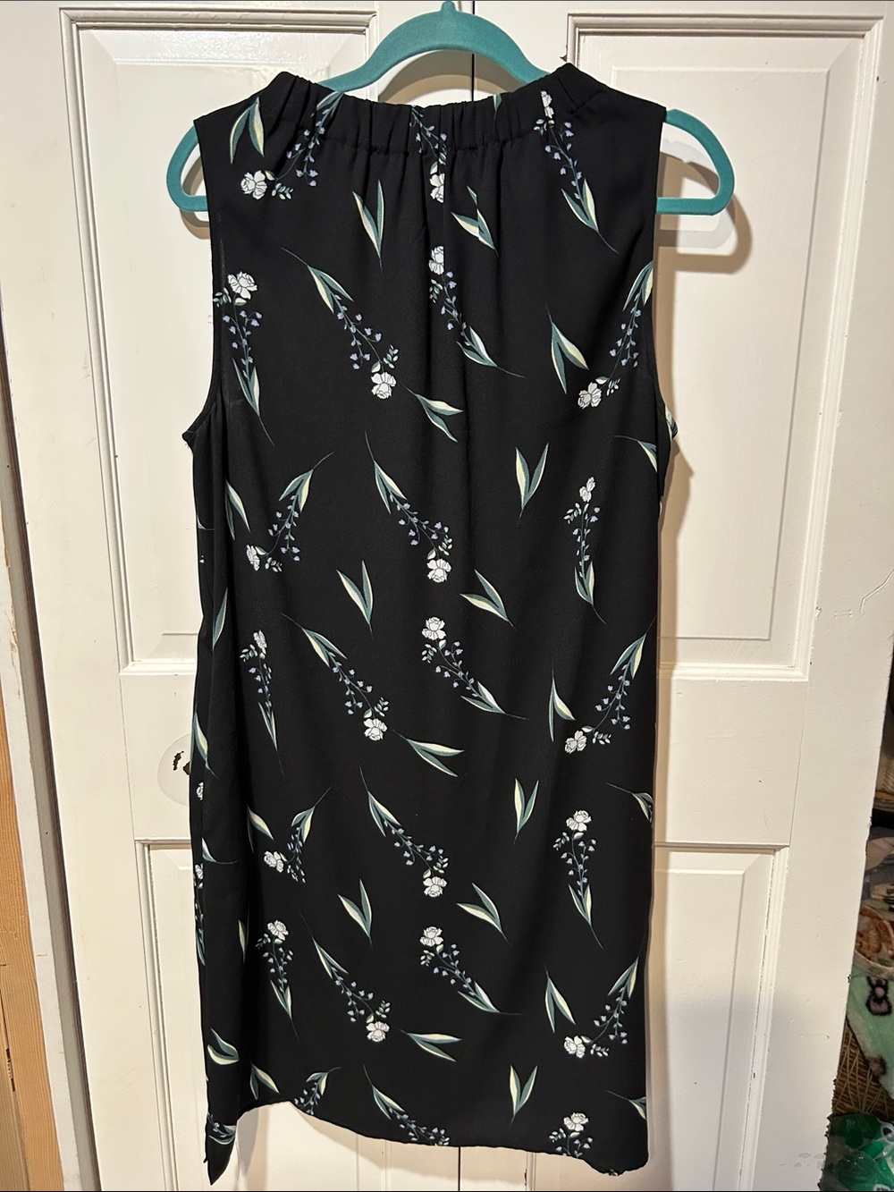 APT.9 Floral Sleeveless Midi dress in Black Size Medium